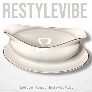 Cordon Bleu Gravy Boat Dish Chantilly Lace Fine China One Piece Thanksgiving